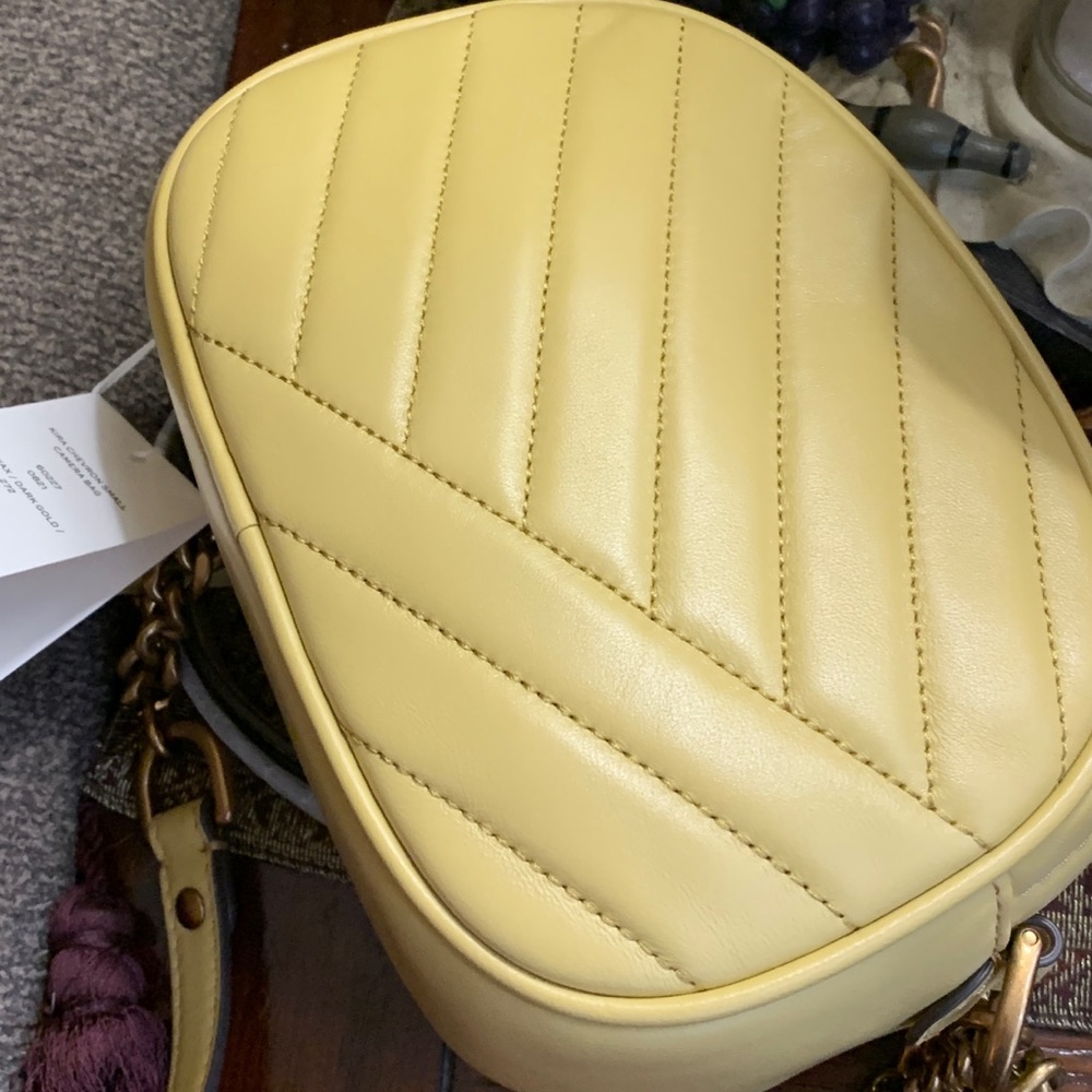 SOLD⛔️Authentic TORY BURCH Quilted leather logo zip top Crosby - Picture 9 of 16